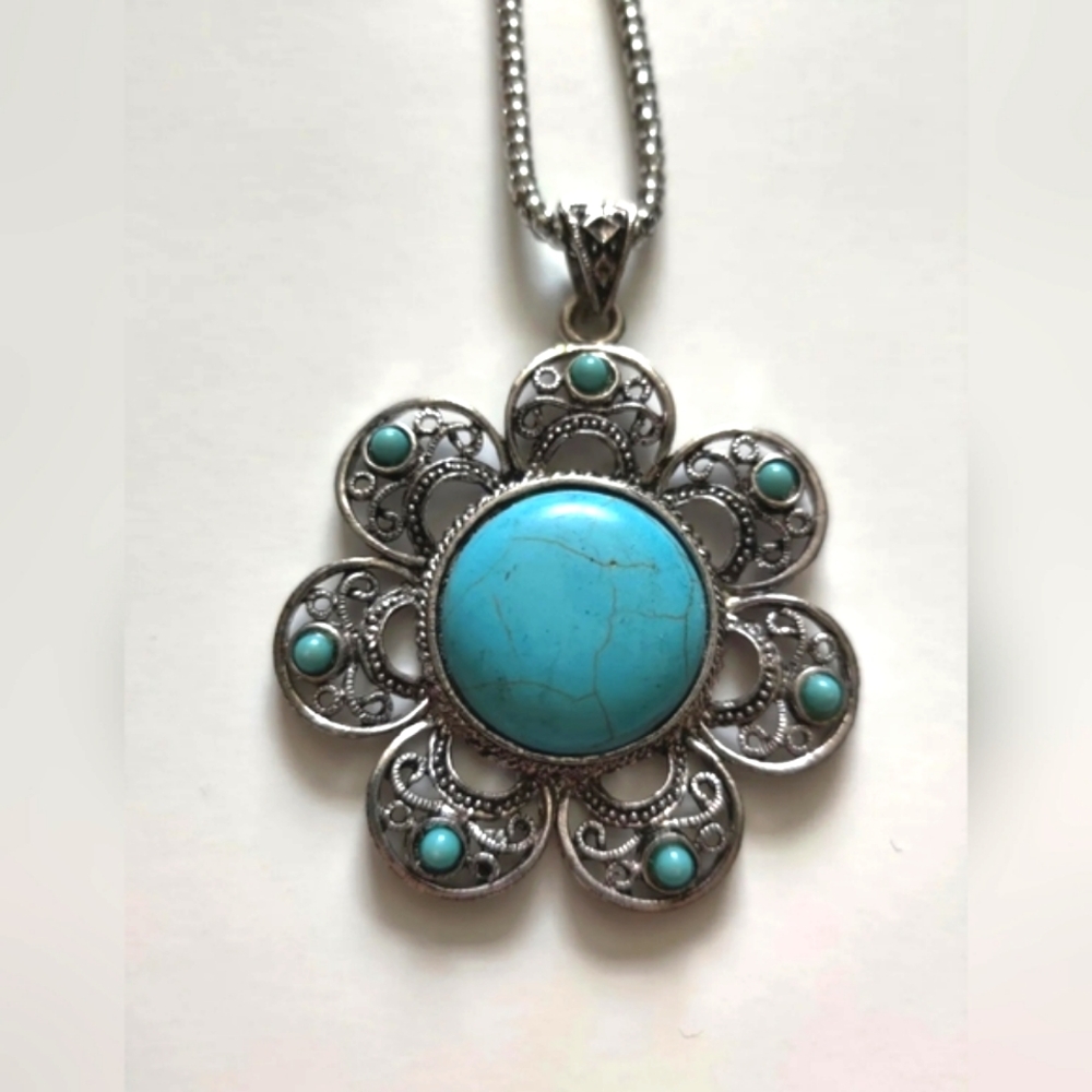 Vintage Silver Tone Turquoise Flower Necklace